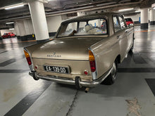 Charger l'image dans la galerie, Peugeot 504 Berline