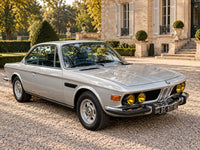 Location BMW 3.0 CS de 1973 pour tournage, cinéma et shooting photo vue 2