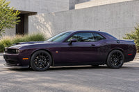 Location Dodge Challenger Scat Pack violette pour tournage et shooting photo vue 5