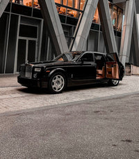 Location Rolls Royce phantom full black ciel étoilé vue 2
